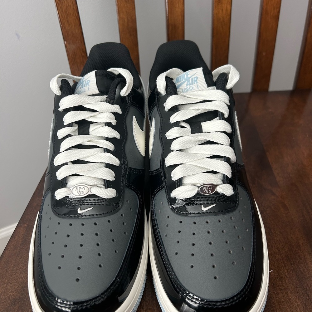 Nike Air Force 1 Low Black Iron Grey Patent Sneakers IB7676-001 Men's 8 - Picture 6 of 10